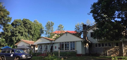 Saramek Villa Inn